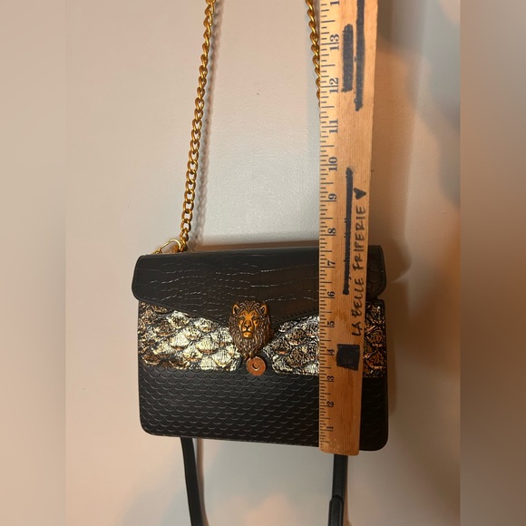 ✌️4/$20✌️ Vegan clutch / handle options - Picture 12 of 13